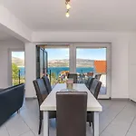 Mia * טרוגיר