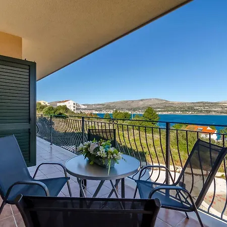 Mia شقة تروغير